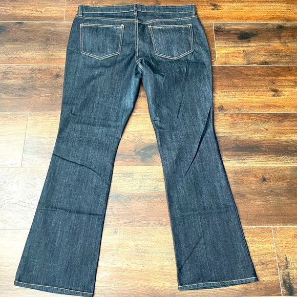 Old Navy The Diva Bootcut Dark Wash Jeans Size 14. - Picture 4 of 4